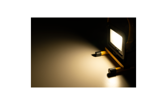 led-baustrahler-mcshine-leb-30-v2-2700lm-30w-ip4-2